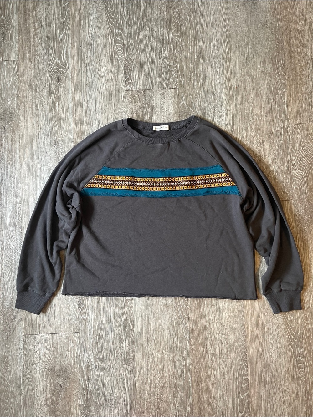 NATURAL LIFE Charcoal gray Crewneck Pullover boho large xl sweatshirt longsleeve